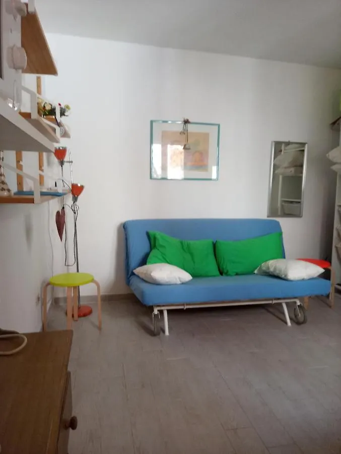 Appartement Studio apartment, super position Rome