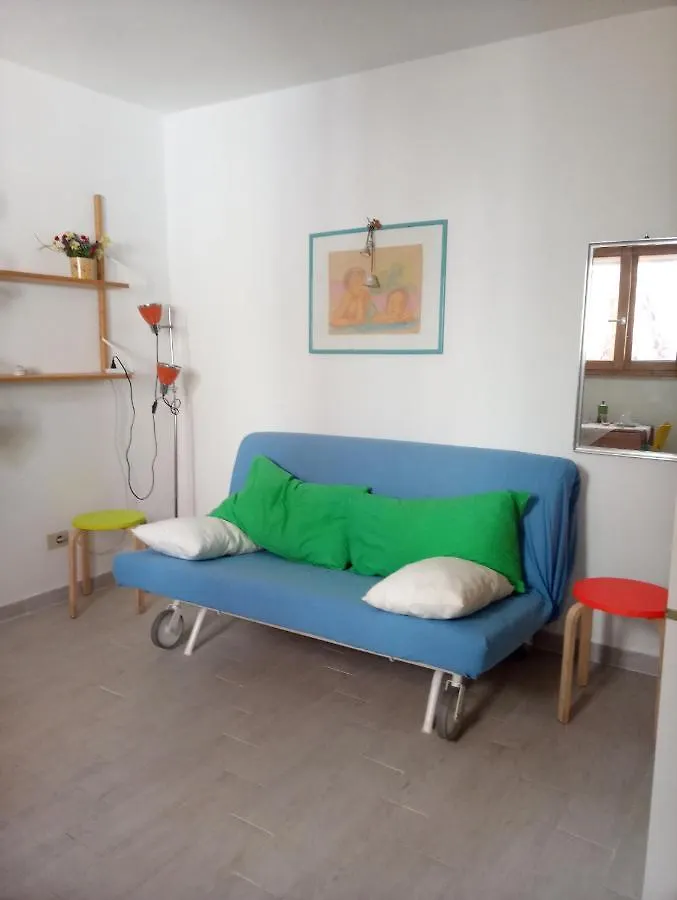 Studio Apartment, Super Position روما 0*,